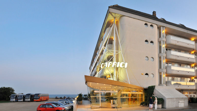 Hotel Caprici &