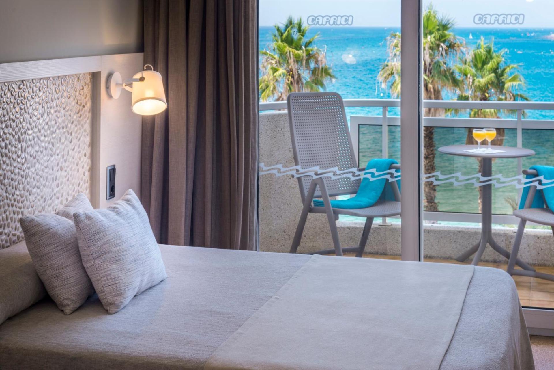 Hotel Caprici &